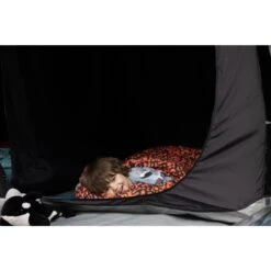 Vango Savannah 400 Poled Tent Package (incl Footprint) -Out Door World savannah 400 lifestyle low 4