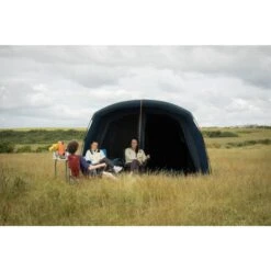 Vango Airbeam Vango Sierra Air 500 Tent (2025) 29 Vango Airbeam Vango Sierra Air 500 Tent (2025) -Out Door World sierra air 500 lifestyle low 5
